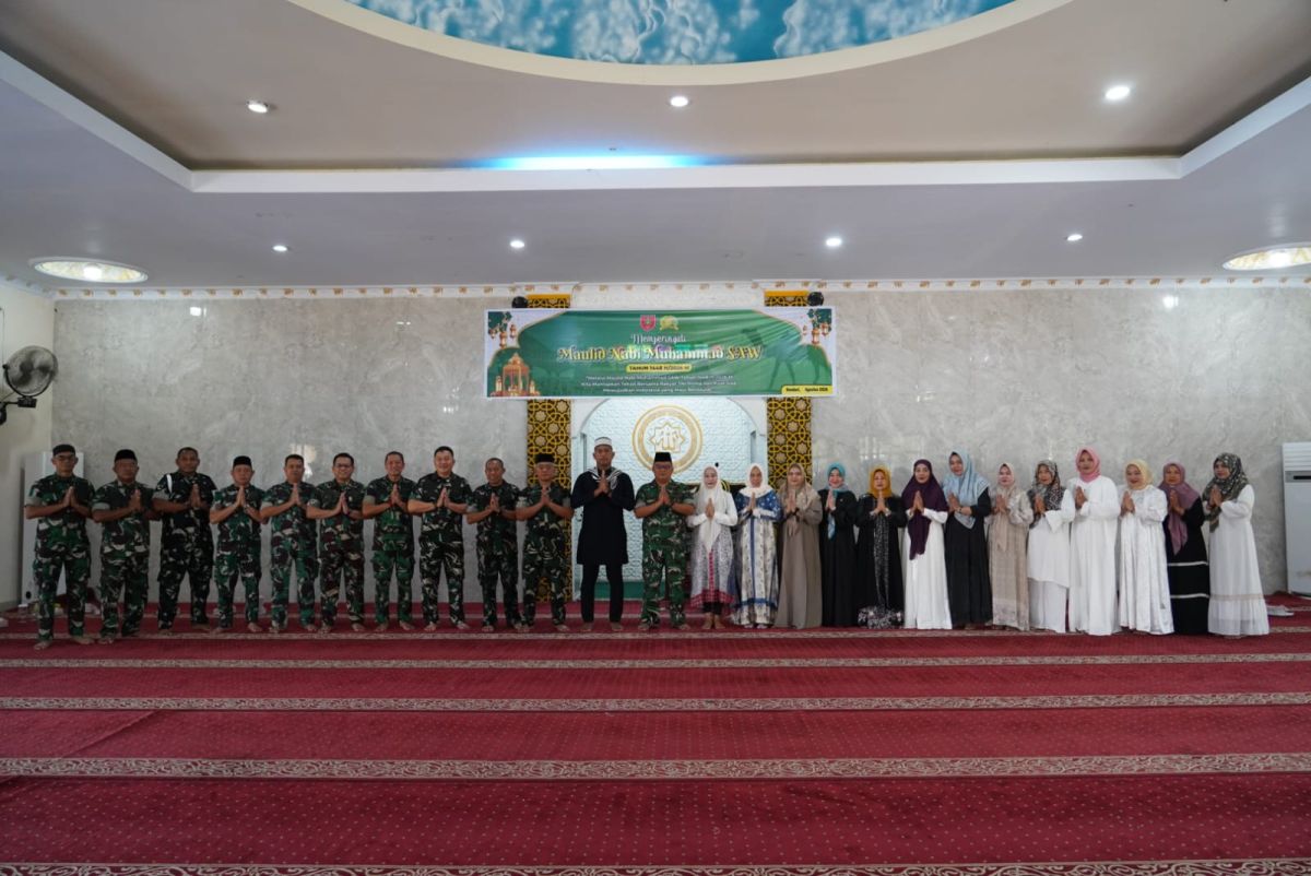 Korem 143/HO Peringati Maulid Nabi Muhammad SAW, Perkuat Keimanan dan Kebersamaan