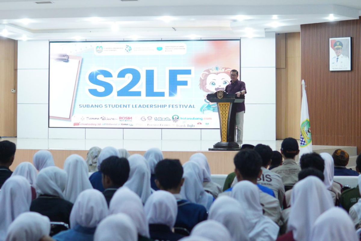 Di Tengah Para Pengurus OSIS, Kang Akur Sulut Optimisme untuk Tumbuh Menjadi Pemimpin di Masa Depan