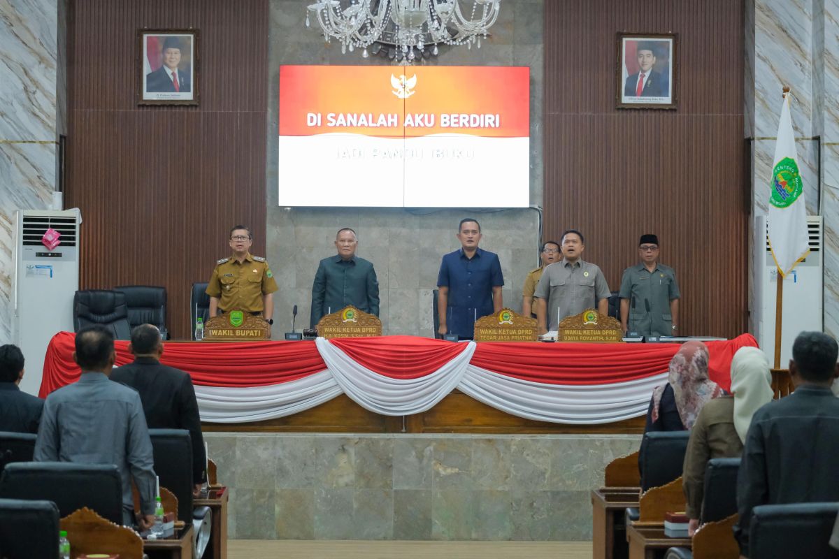 WAKIL BUPATI SUBANG HADIRI RAPAT PARIPURNA PERIHAL DUA BUAH RAPERDA DAN PENYAMPAIAN PENDAPAT RAPERDA KEMAJUAN KEBUDAYAAN DAERAH