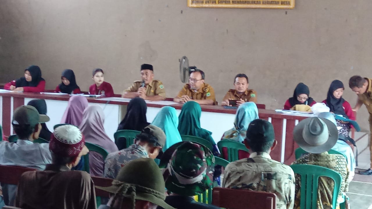 200.Kepala Keluarga  warga Desa Tanjung Sari Barat Menerima Progam Lanjutan Reforma dari Agraria