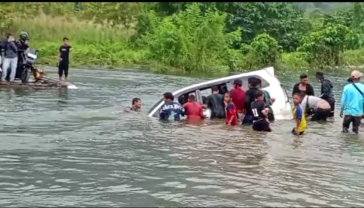 Aksi Heroik Babinsa Koramil 02/Asera Selamatkan Korban Insiden di pincara Penyeberangan
