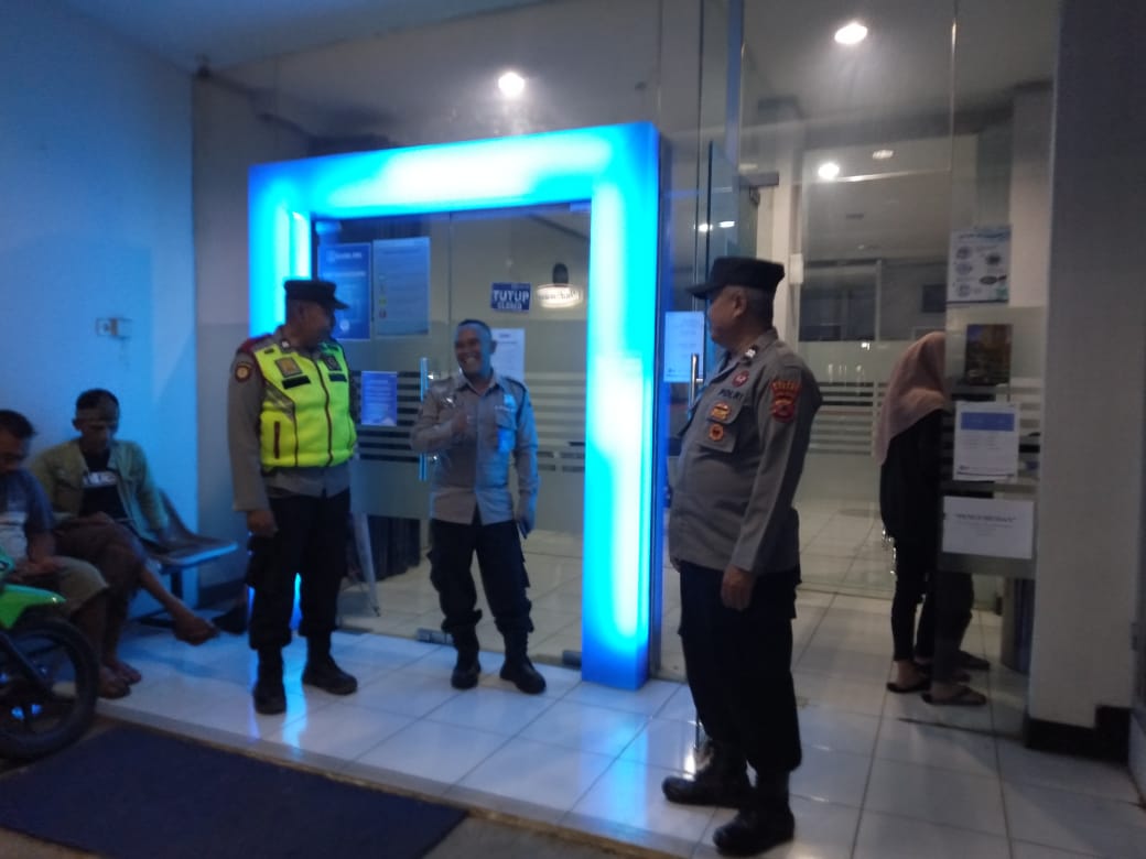 Antisipasi C3 Patroli Polsek Tanjungsiang melaksanakan Pengecekan Perbankan di wilayah hukum Polsek Tanjungsiang