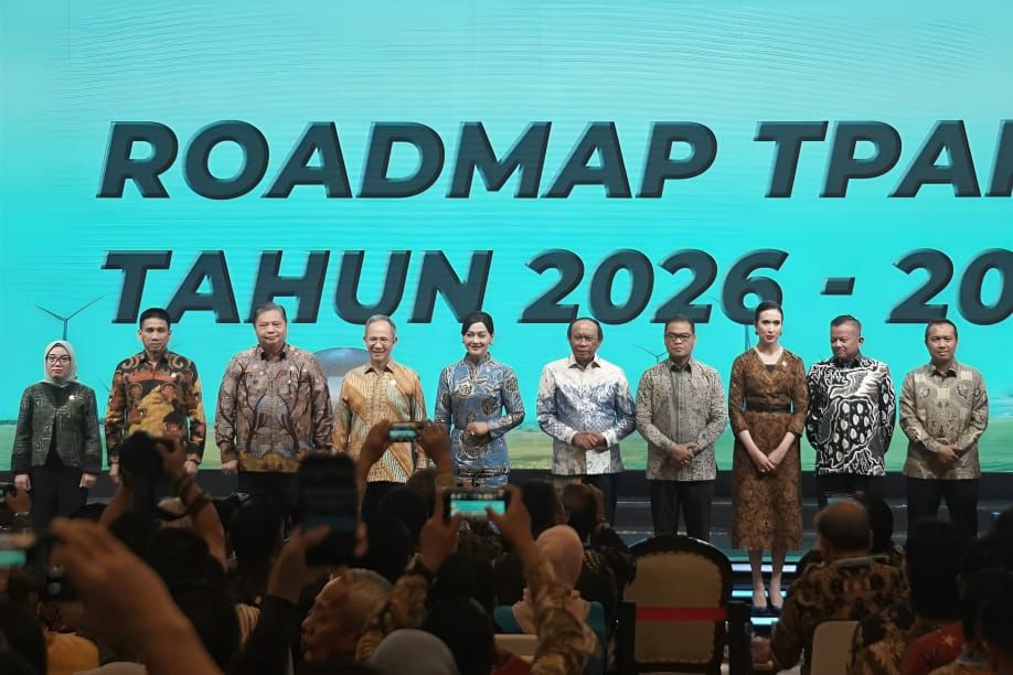 BAHAS STRATEGI KEUANGAN DAERAH, WAKIL BUPATI SUBANG KANG AKUR HADIRI RAKORNAS TPAKD 2025