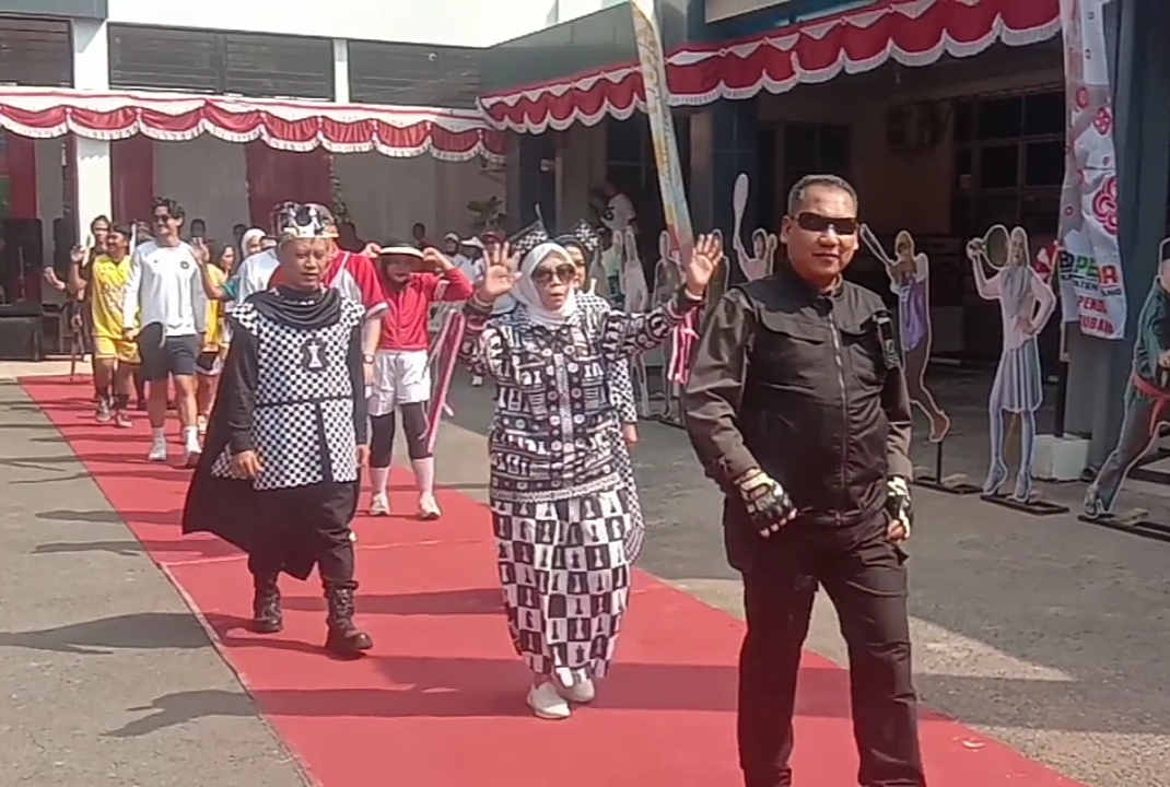 Bapenda Subang Gelar Lomba Meriah Peringati HUT ke-81 RI, Kaban Rona Mairansyah Tekankan Disiplin Pegawai