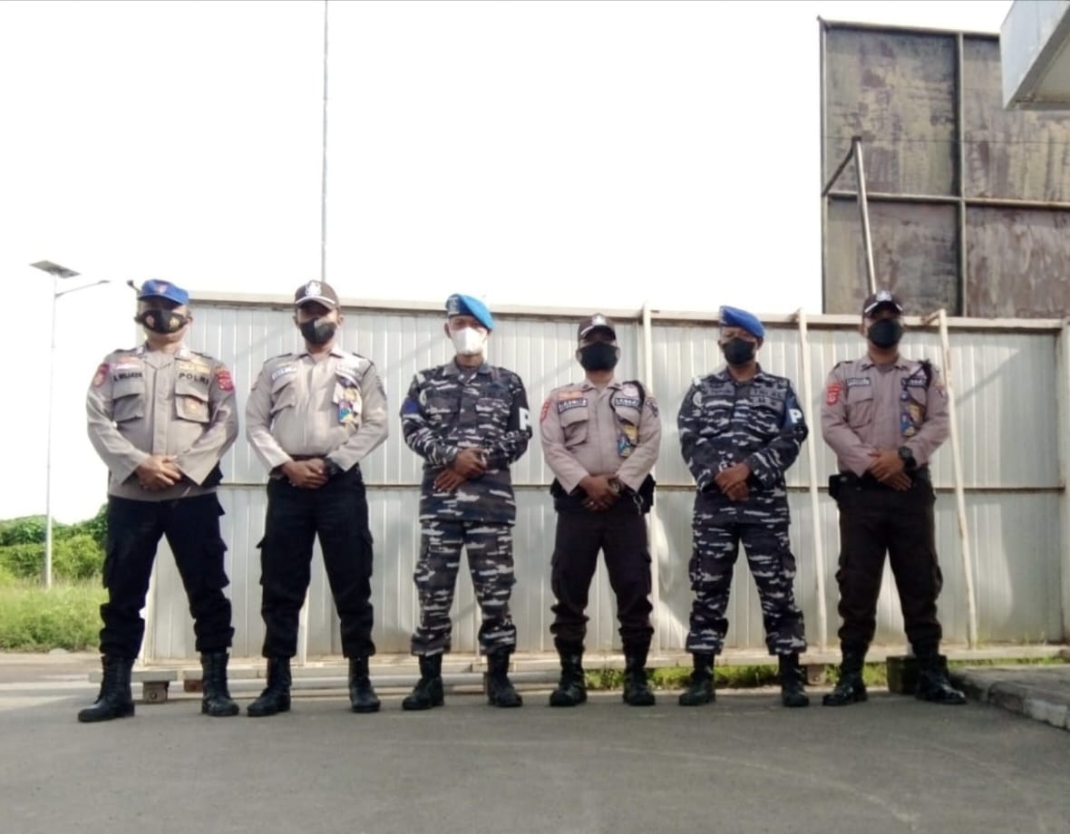 Bareng TNI AL, Polairud Polres Subang Lakukan Giat Patroli Darat di Pelabuhan Patimban