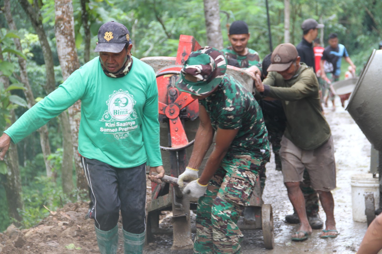 Begini Kunci Kemanunggalan TMMD Ke 127 Kodim Wonogiri Di Desa Kembang