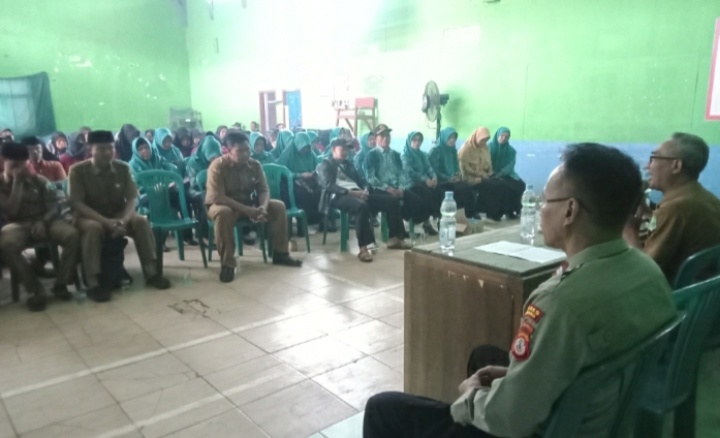 Bhabinktm Desa Sindanglaya Menghadiri Rapat persiapan Penilaian klarifikasi Lapangan Lomba Desa Tingkat Kabupaten Subang tahun 2023