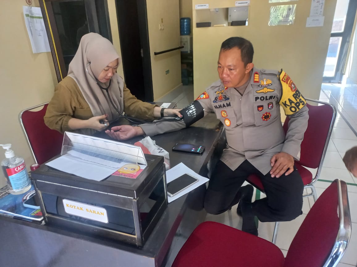 Bid Dokkes Polda Sultra Lakukan Pemeriksaan Kesehatan Personel Usai Pelaksanaan Pengamanan TPS