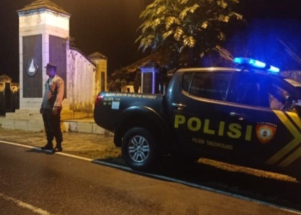 Birukan perbatasan Subang dan Sumedang Patroli Polsek Tanjungsiang untuk mencegah kejahatan jalanan dimalam hari