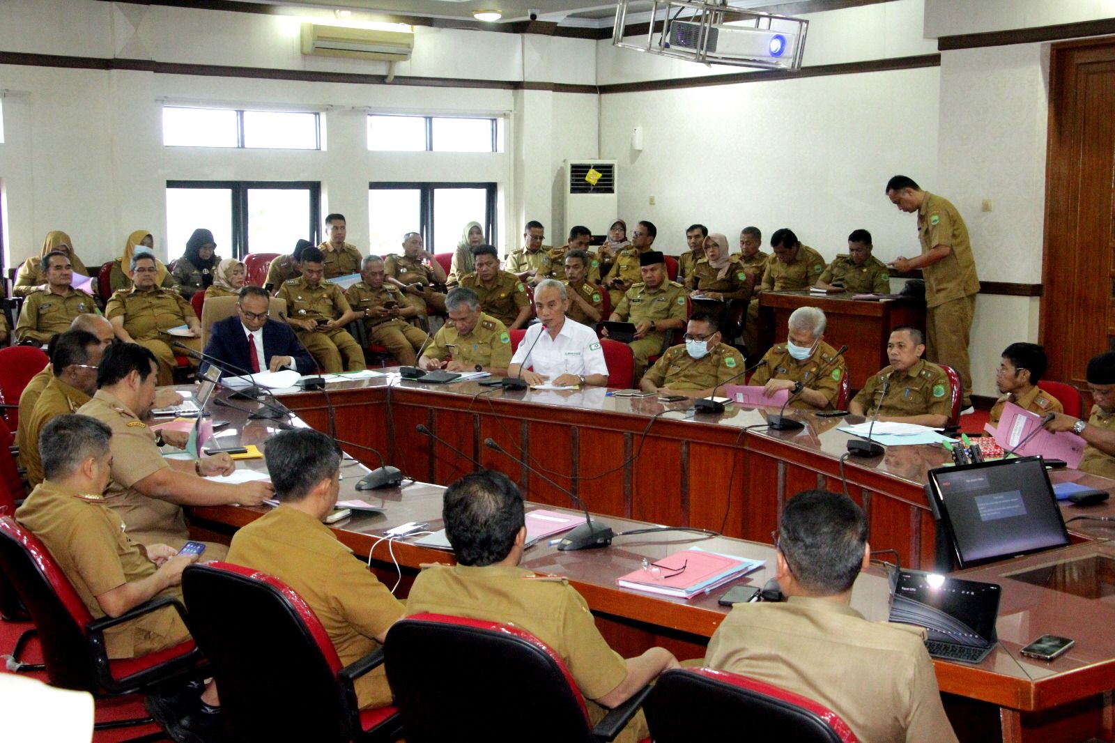 Briefing Staf, Pj. Bupati Subang Harap Hadirnya Dirinya Memberikan Kebermanfaatan bagi Subang