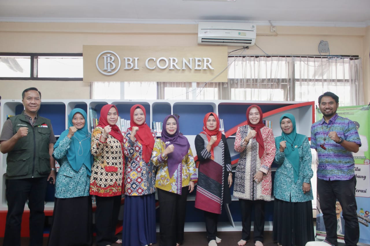 Bunda Literasi membuka kegiatan Lomba bercerita tingkat SD/MI Sekabupaten Subang