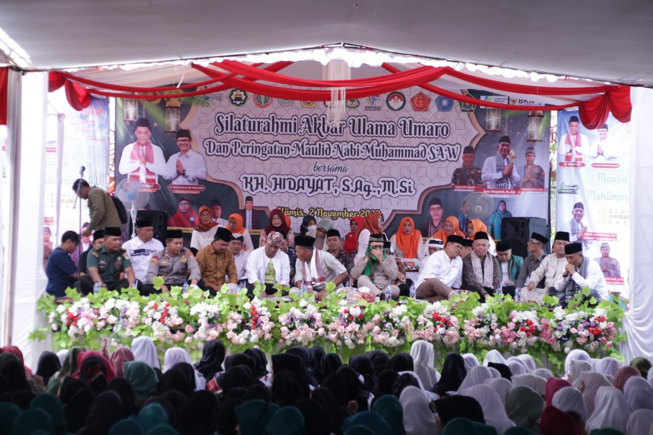 Bupati dan Wabup hadiri Maulid Nabi Muhammad SAW di Kecamatan Tanjungsiang Subang