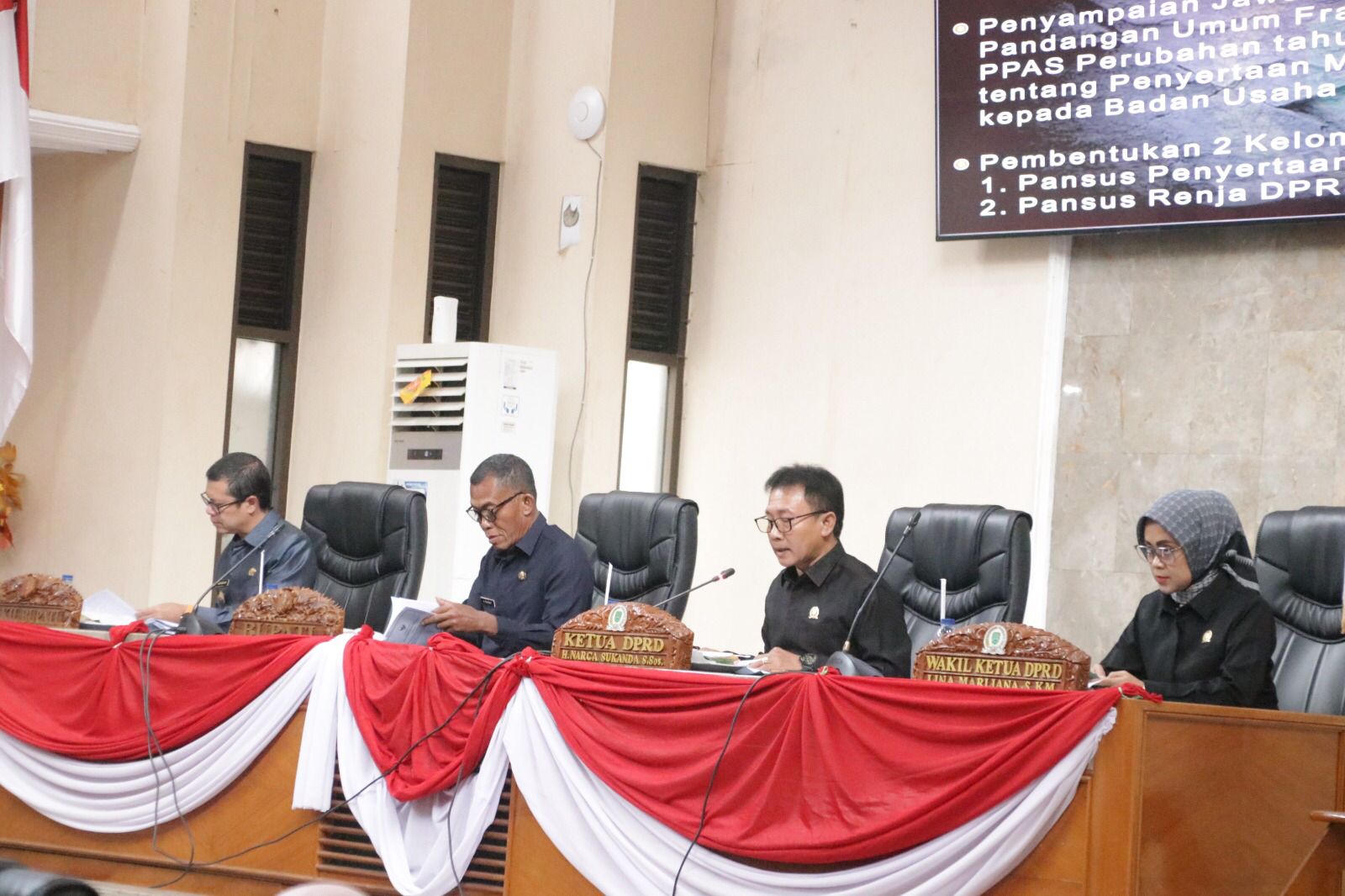 Bupati dan Wakil Bupati jawab Pandangan Umum Fraksi DPRD terkait KUA PPAS Perubahan 2023 & Raperda Penyertaan Modal BUMD