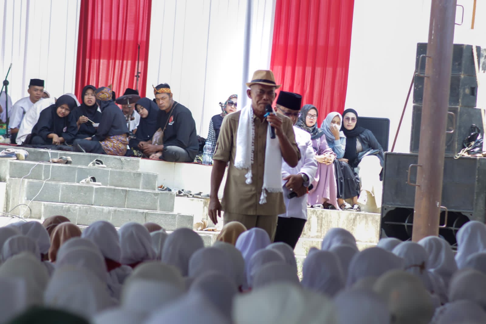 Bupati hadiri Maulid Nabi Muhammad SAW 1445 H di Kecamatan Ciater Tema : Gelar Budaya dan Dawah