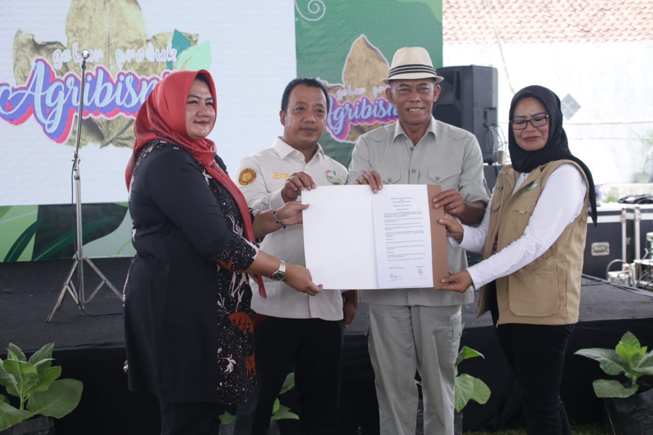 Bupati Subang Hadiri Gelar Produk Pertanian, Kang Jimat : yakin Upland mampu Sejahterakan Petani Manggis