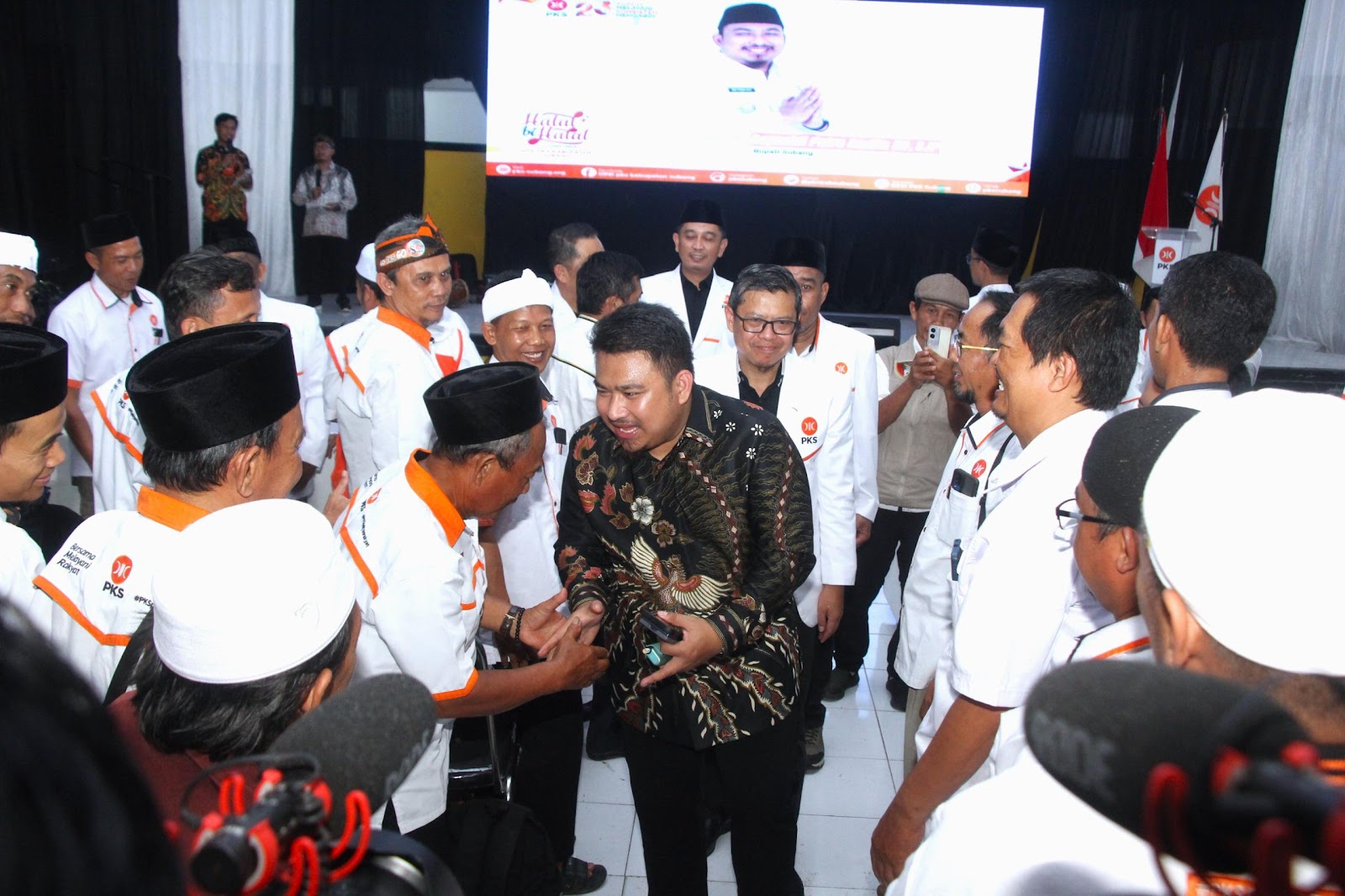BUPATI SUBANG HADIRI HALAL BIHALAL DAN MUSCAB DPD PKS KABUPATEN SUBANG