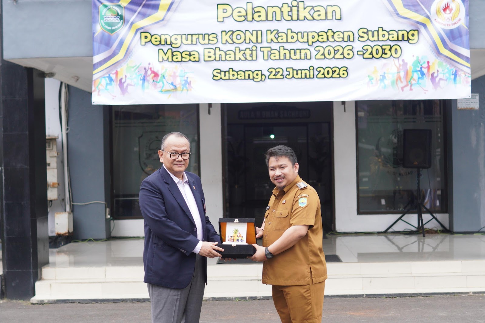 BUPATI SUBANG HADIRI PELANTIKAN PENGURUS KONI SUBANG MASA BHAKTI 2026-2030 DALAM APEL PAGI SETDA, TEKANKAN EFEKTIVITAS PEMBINAAN ATLET