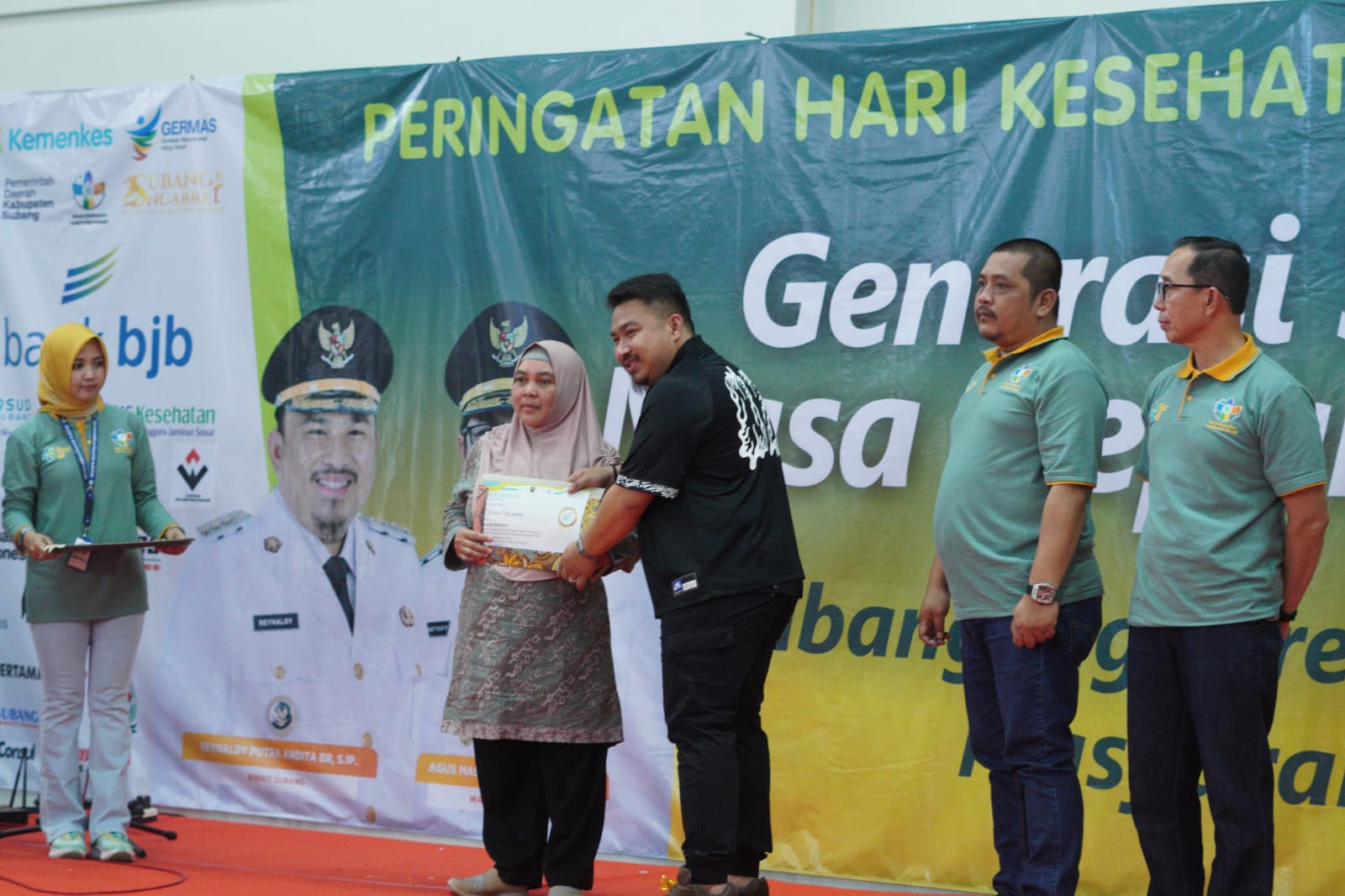 BUPATI SUBANG HADIRI PUNCAK PERINGATAN HARI KESEHATAN NASIONAL (HKN) KE-61 TINGKAT KABUPATEN SUBANG TAHUN 2025