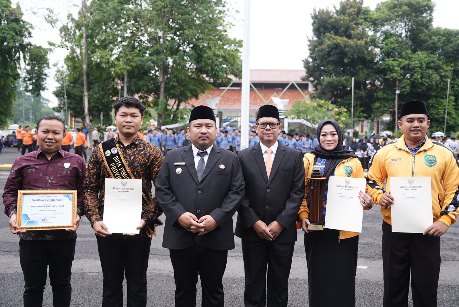 BUPATI SUBANG JADI INSPEKTUR UPACARA SUMPAH PEMUDA TINGKAT KABUPATEN SUBANG, PESANKAN SEMANGAT PERSATUAN DAN KEMAJUAN BAGI PEMUDA