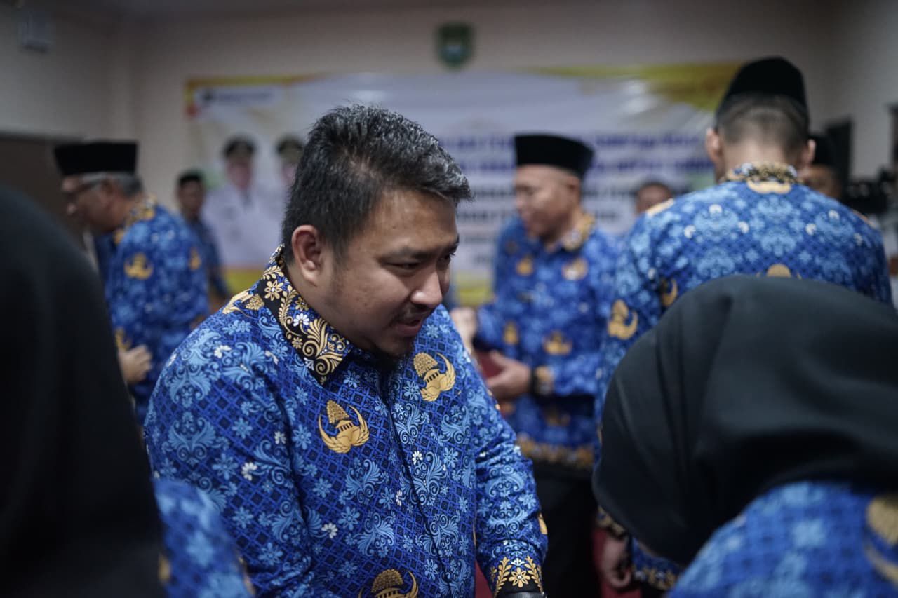 BUPATI SUBANG LANTIK PPPK TAHAP II DAN CPNS MENJADI PNS