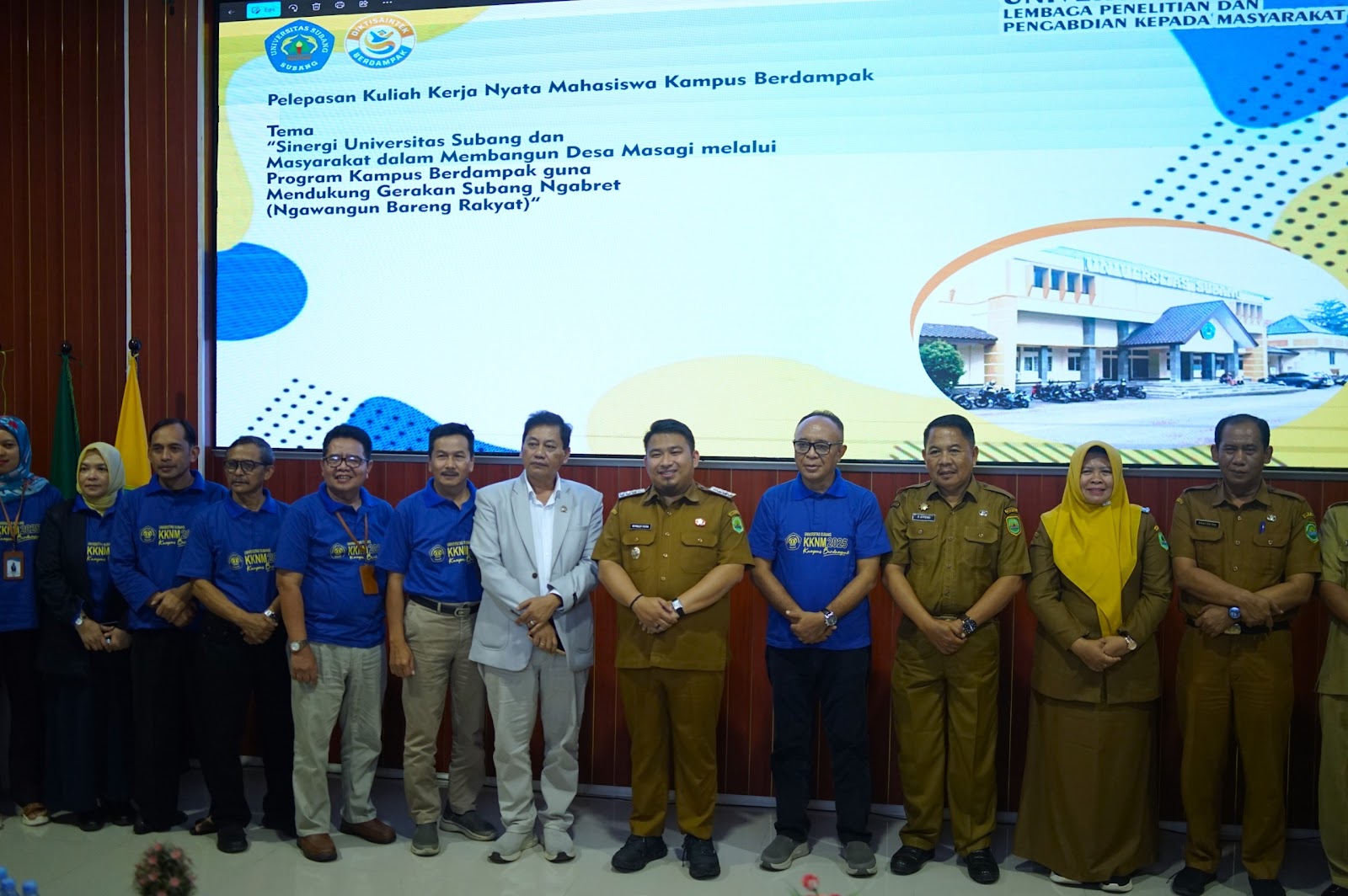 BUPATI SUBANG LEPAS MAHASISWA KKNM KAMPUS BERDAMPAK UNIVERSITAS SUBANG TAHUN AKADEMIK 2024/2025