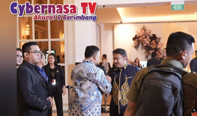 BUPATI SUBANG TERIMA PENGHARGAAN APRESIASI EKONOMI KREATIF DI HUT KE-14 KOMPAS TV