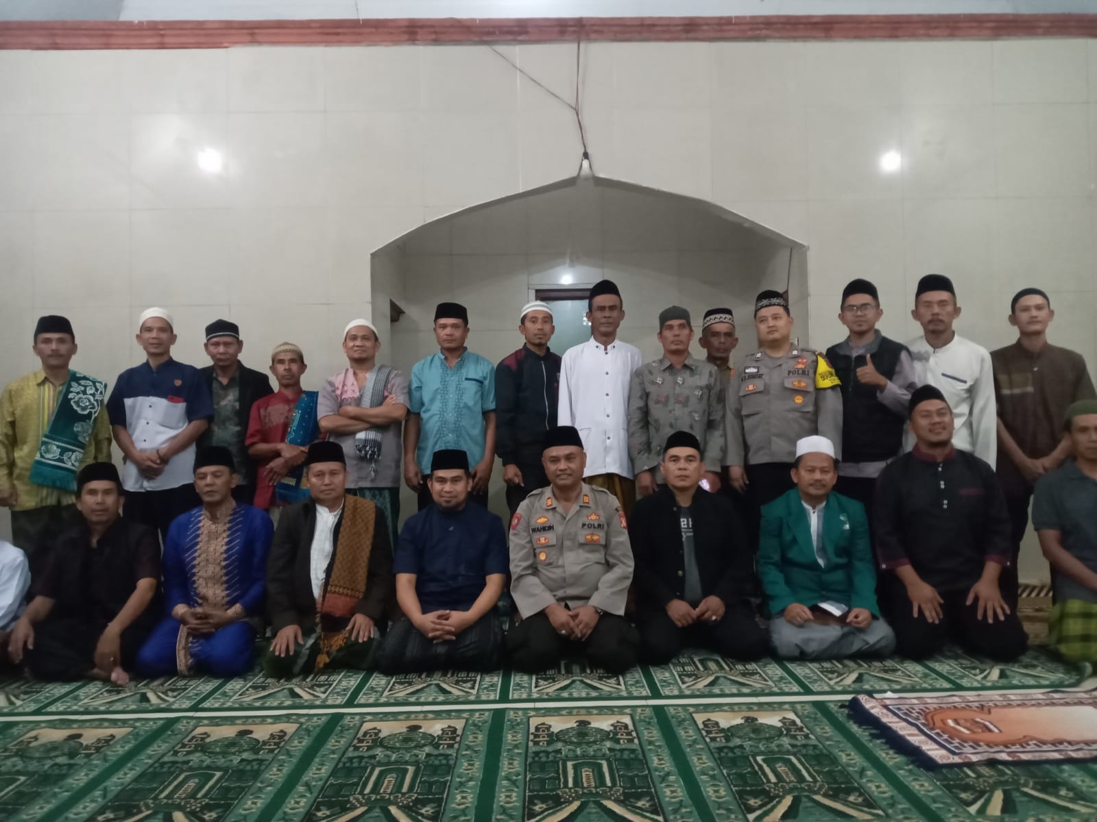 Camat Cisalak, Launching Program GM3(Gerakan Masyarakat Magrib Mengaji) Kecamatan Cisalak Di Masjid Al-Ikhlas Desa Pakuhaji