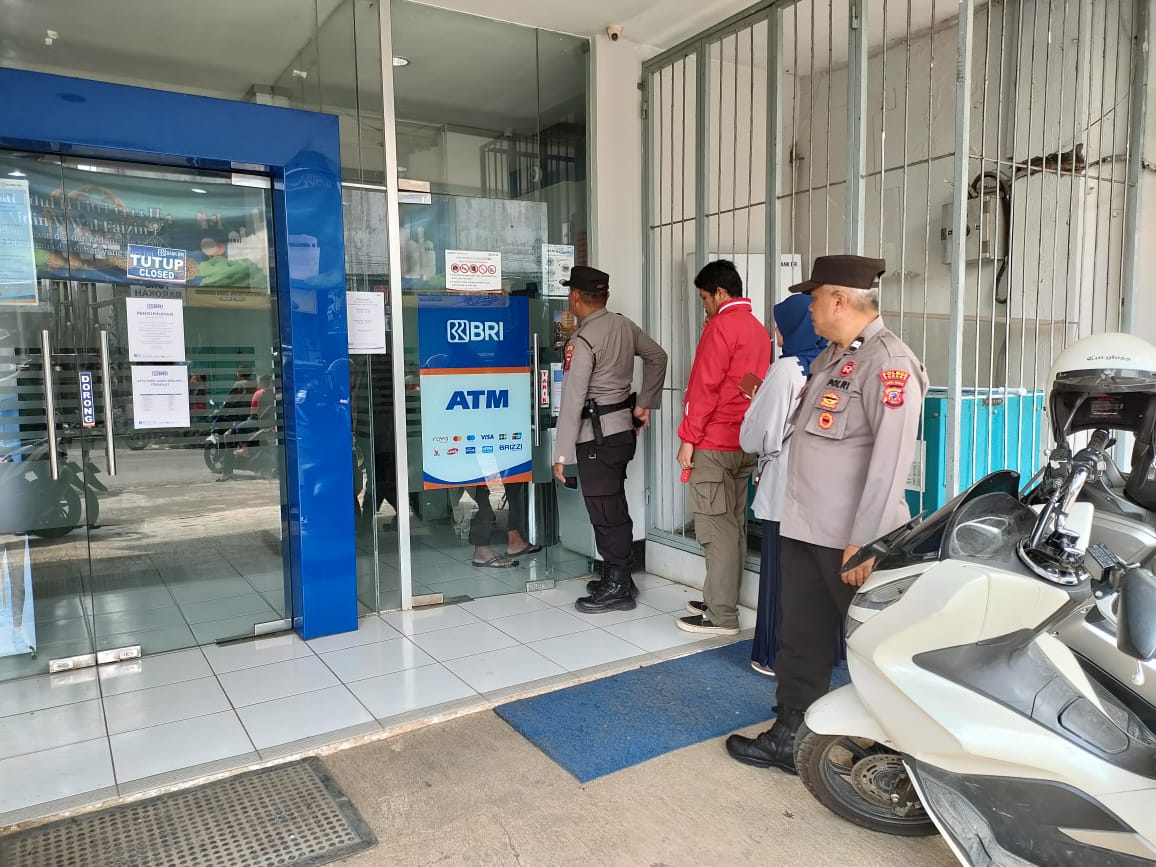 Cegah C3 di siang hari Patroli Polsek Tanjungsiang kontrol  Perbankan di wilayah hukumnya