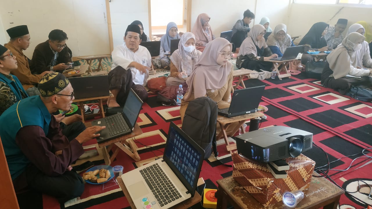 COACHING CLINIC EMIS DINIYAH SERI 8 MENYASAR KEC.JALAKSANA