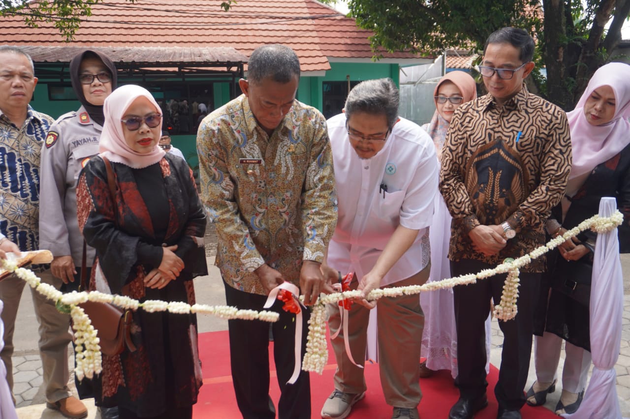 CYBERNASA TV : Bupati Subang Resmikan Layanan ESWL, BRONCHOSCOPY dan RUANG TUNGGU KELUARGA PASIEN IGD RSUD Subang