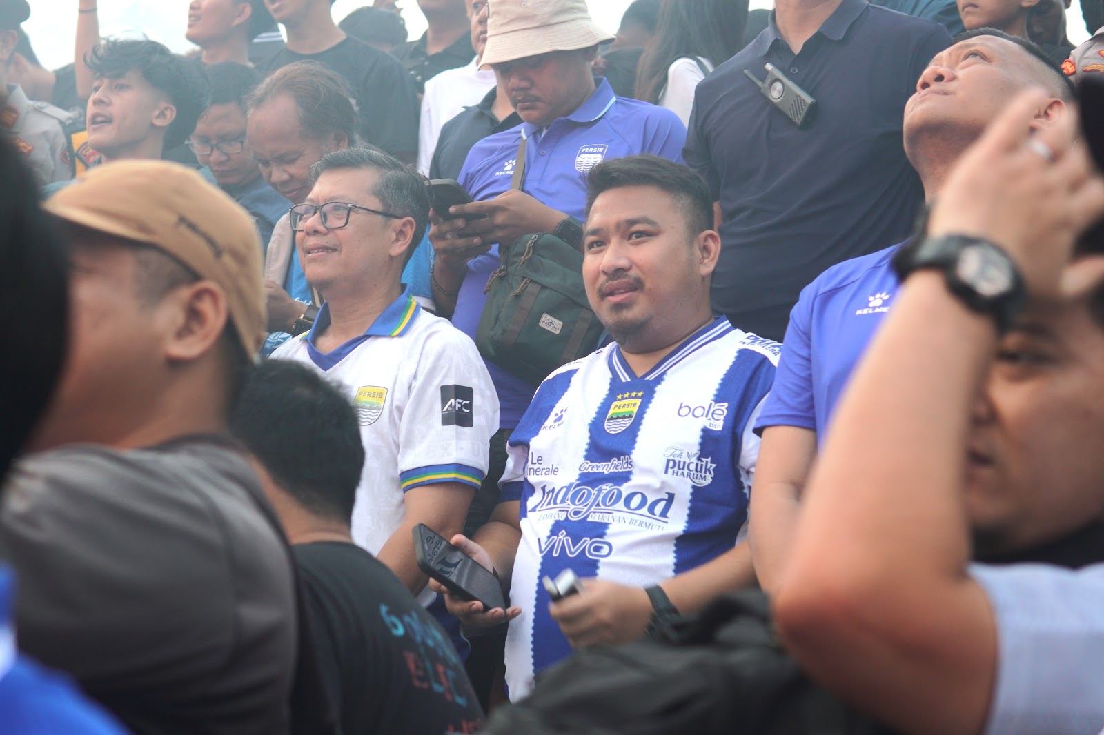 Cybernasa TV - KANG REY IKUTI NOBAR SAAT PERSIB TUNDUKKAN PERSIJA