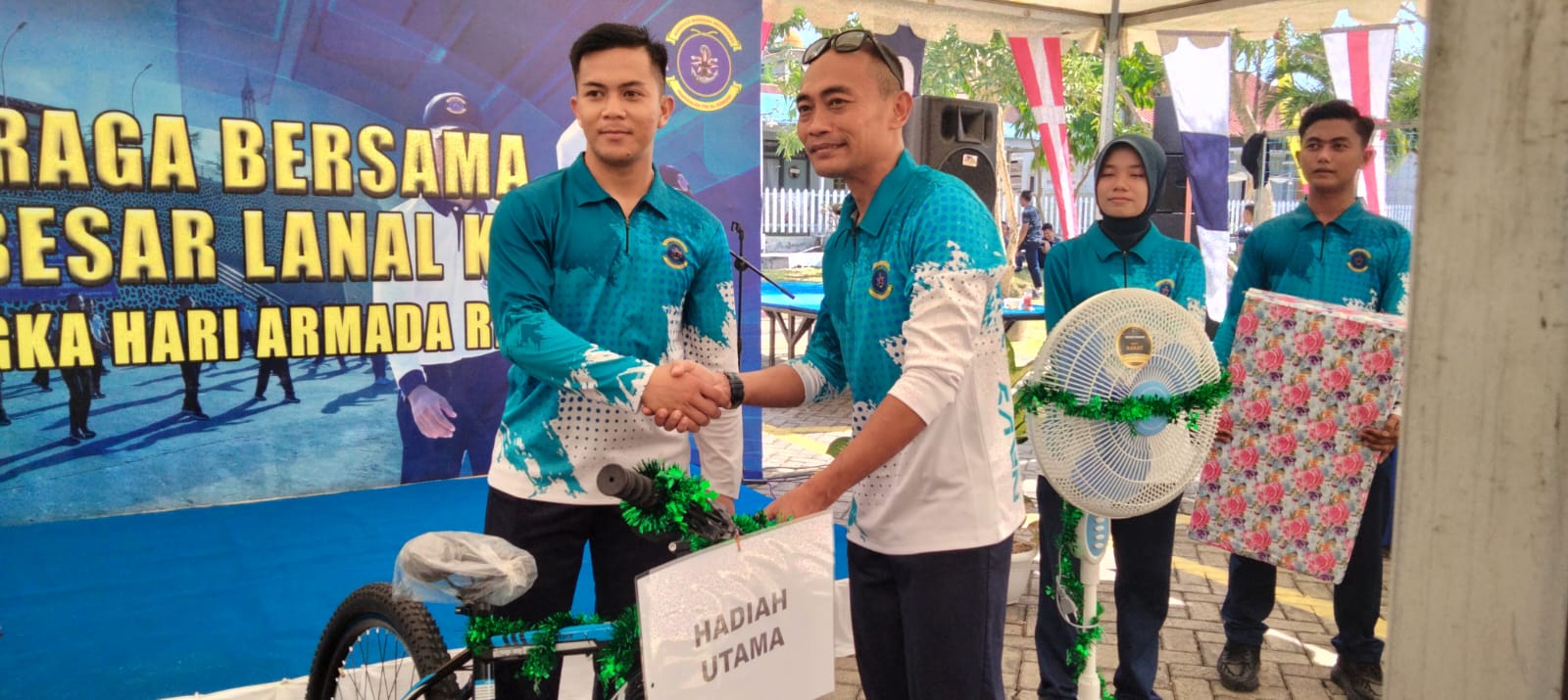 Dalam Rangka Hari Armada RI 2024,Lanal Kendari Laksanakan Olahraga Bersama