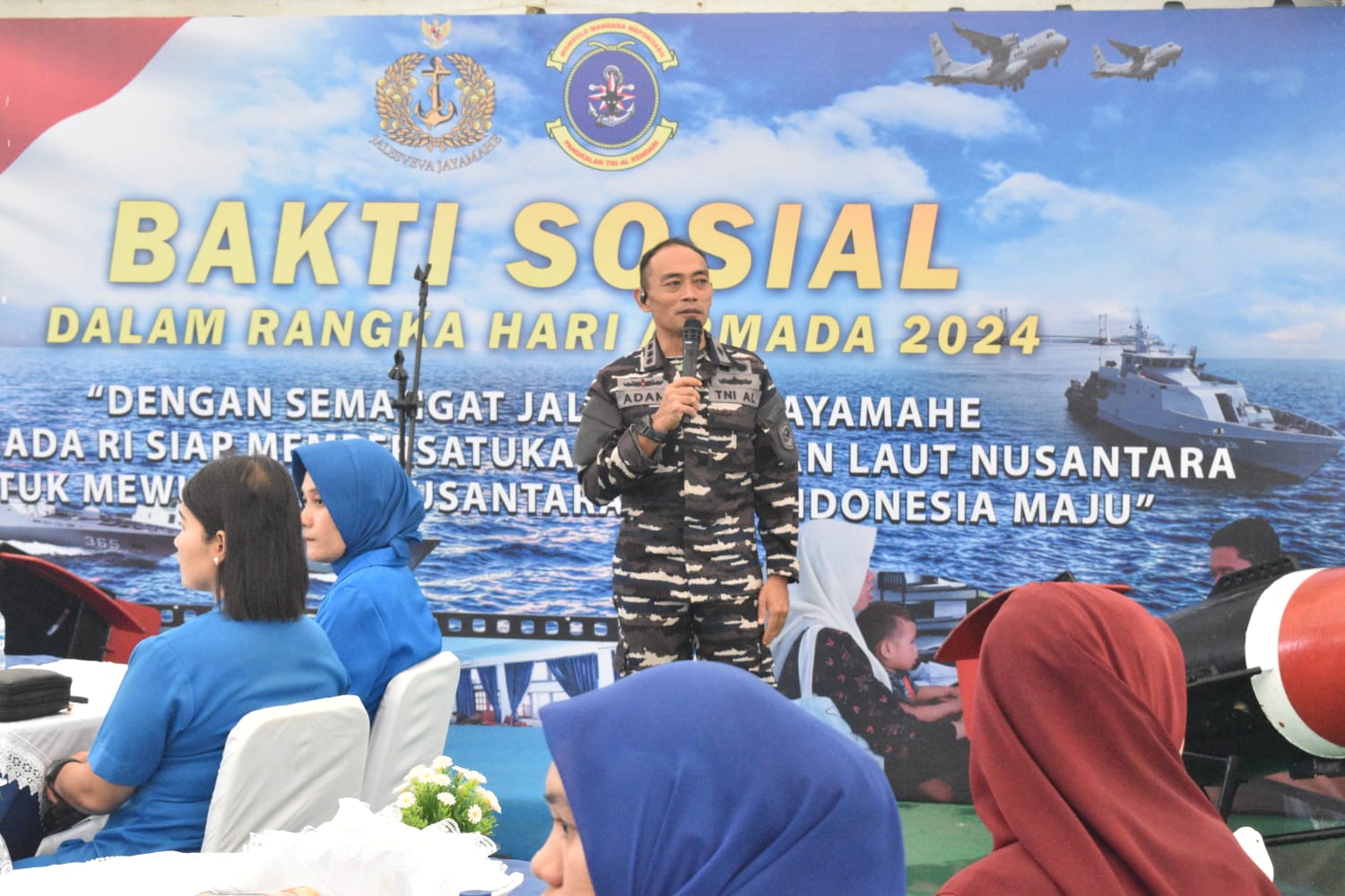 Dalam Rangka Memperingati Armada RI Ke 79,Lanal Kendari Mengadakan Bakti Sosial,Bakti Kesehatan dan Karya Bakti