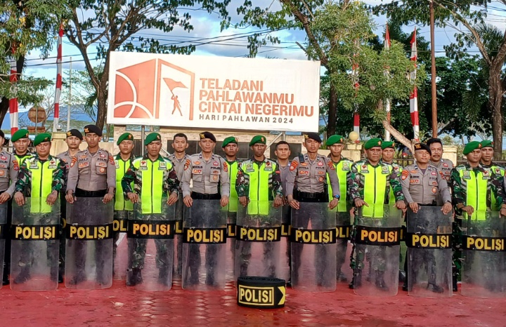 Dalam Rangka Menghadapi Kesiapan PAM Pilkada 2024, Kodim 1416/Muna Bersama Polres Muna Latihan PHH Bersama