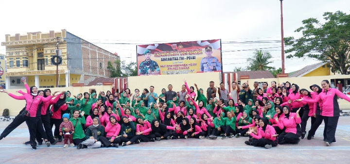 Dalam Rangka Menyambut HUT Bhayangkara Ke -77, Kodim 1420 dan Polres Sidrap Gelar Olahraga Bersama