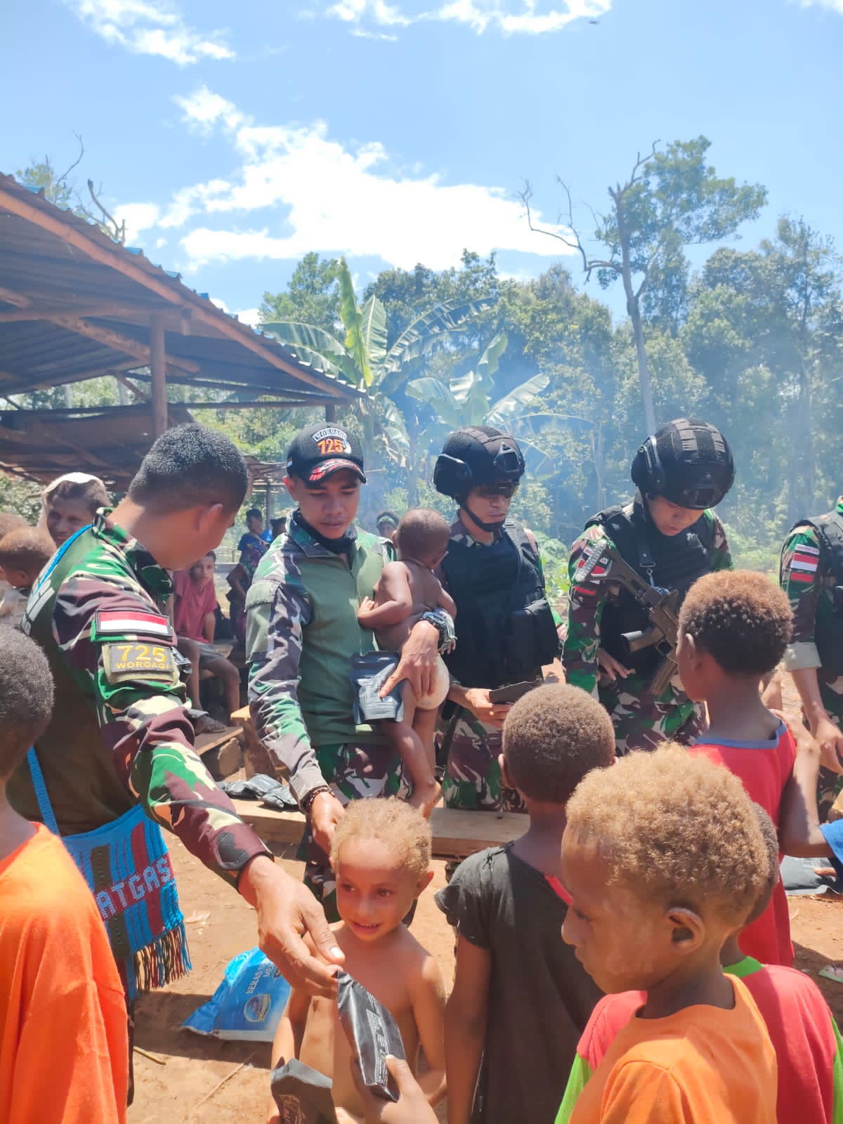 Definisi Rakyat Percaya TNI, Satgas Yonif 725/Woroagi Terima Tanah Seluas 1 Hektar Dari Masyarakat Perbatasan