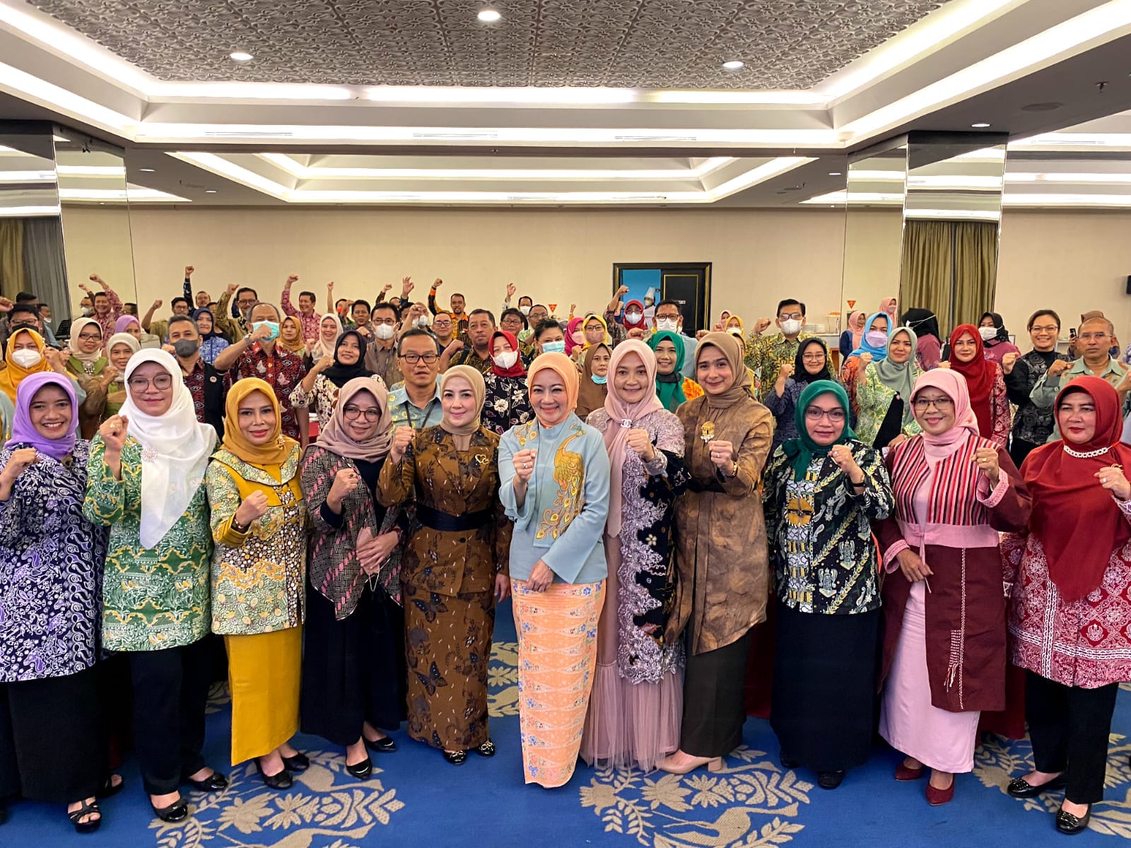 Dekranasda Kabupaten Subang Raih Prestasi Sebagai Penampil Karya Seni Daerah
