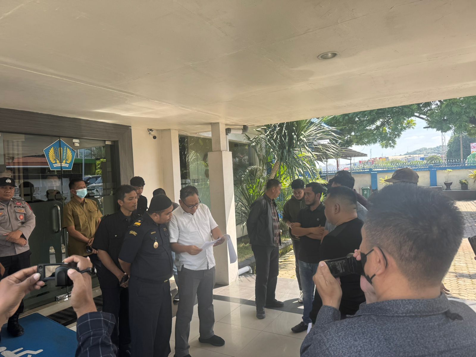 Demo di Bea Cukai Kendari, Ampuh Sultra Desak Pencabutan Izin Kawasan Berikat Morosi!
