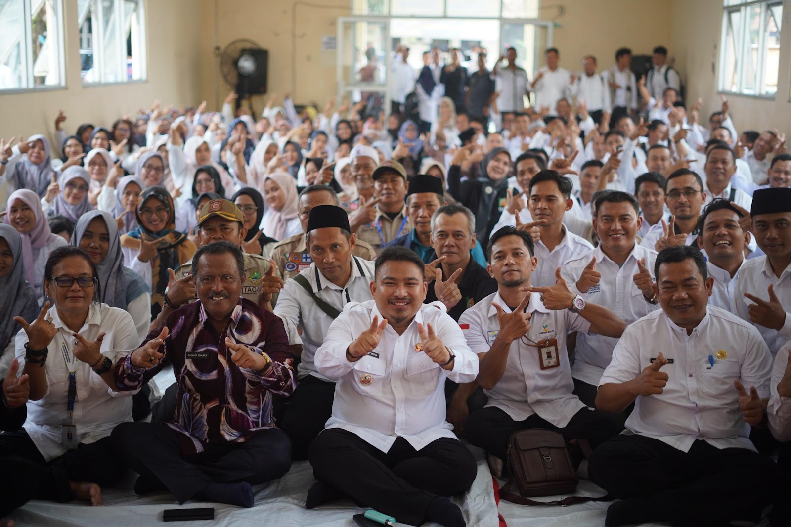 DI HADAPAN SDM PKH, KANG REY TEGASKAN DIRINYA ADALAH PELAYAN MASYARAKAT, BUKAN SEBALIKNYA