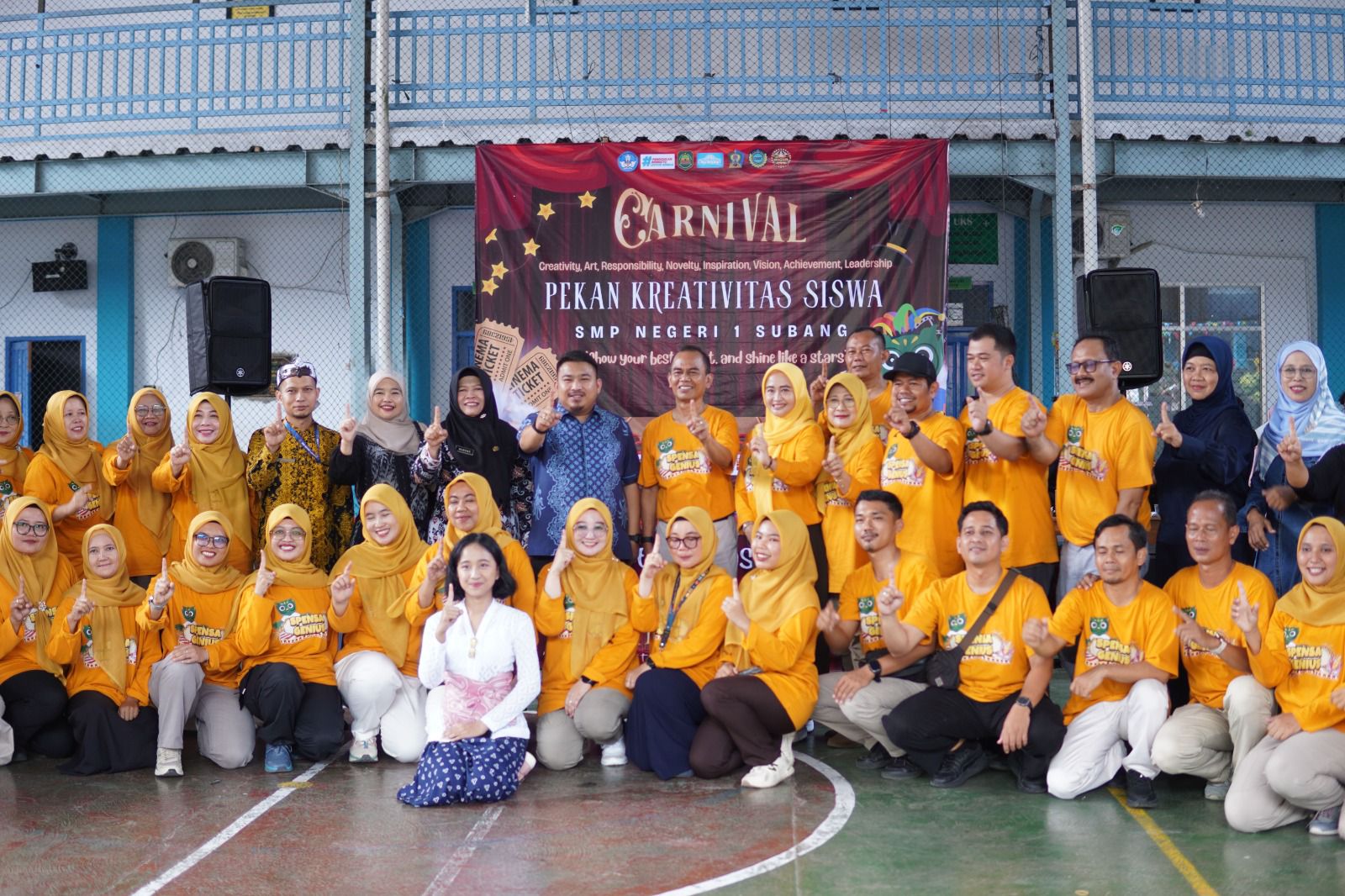 DI TENGAH KEMERIAHAN PEKAN KREATIVITAS SISWA SMPN 1 SUBANG, KANG REY MOTIVASI PARA SISWA TERUS ASAH POTENSI DIRI