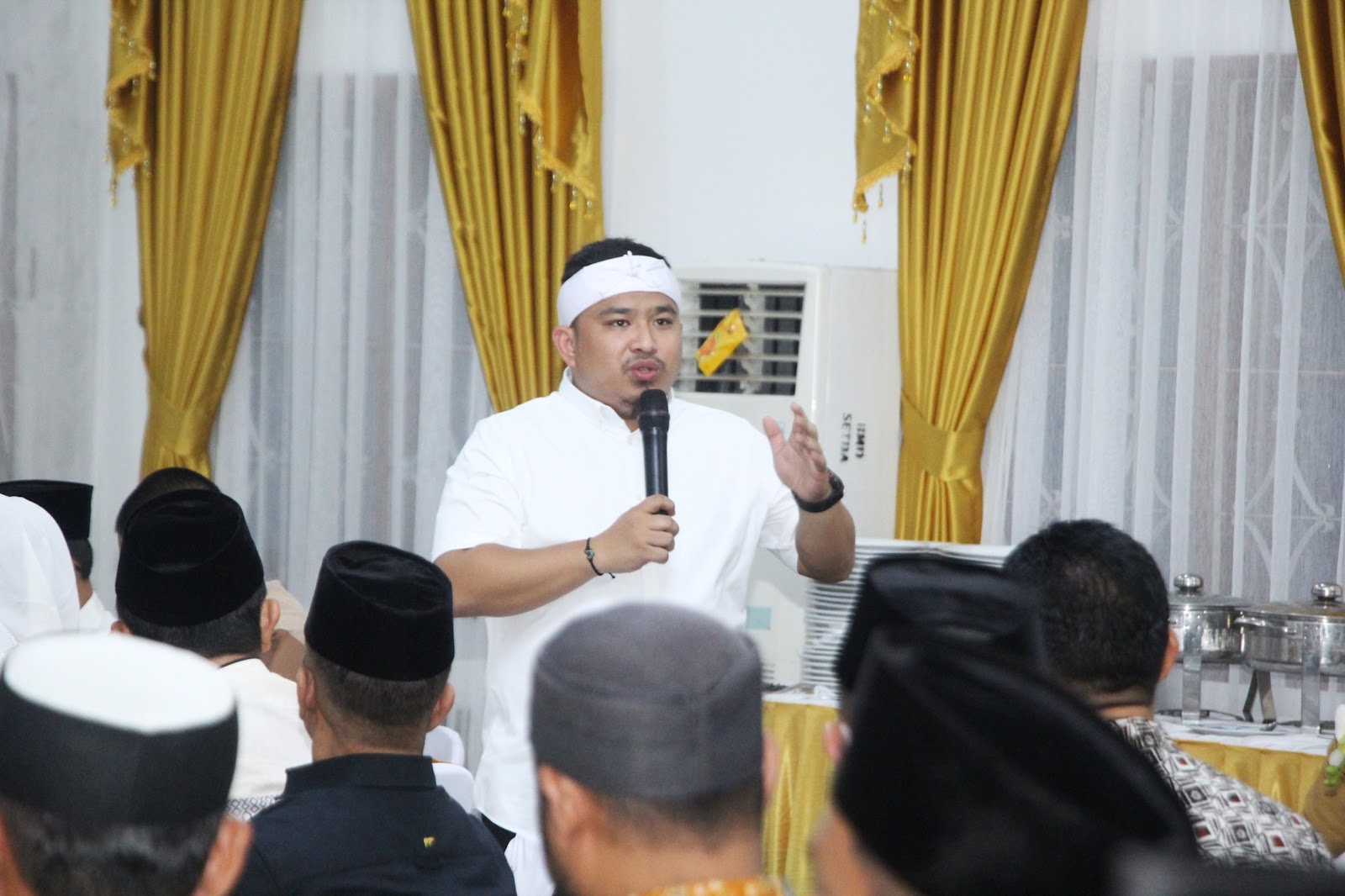 Dihadapan Kades dan Camat, Kang Rey Tegaskan Infrastruktur Tuntas di Tahun Kedua