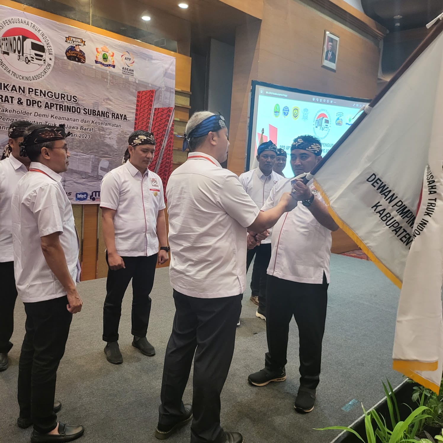 DPD Propinsi Jabar  dan DPC Kabupaten Subang APTRINDO Resmi dilantik Ketua Umum APTRINDO
