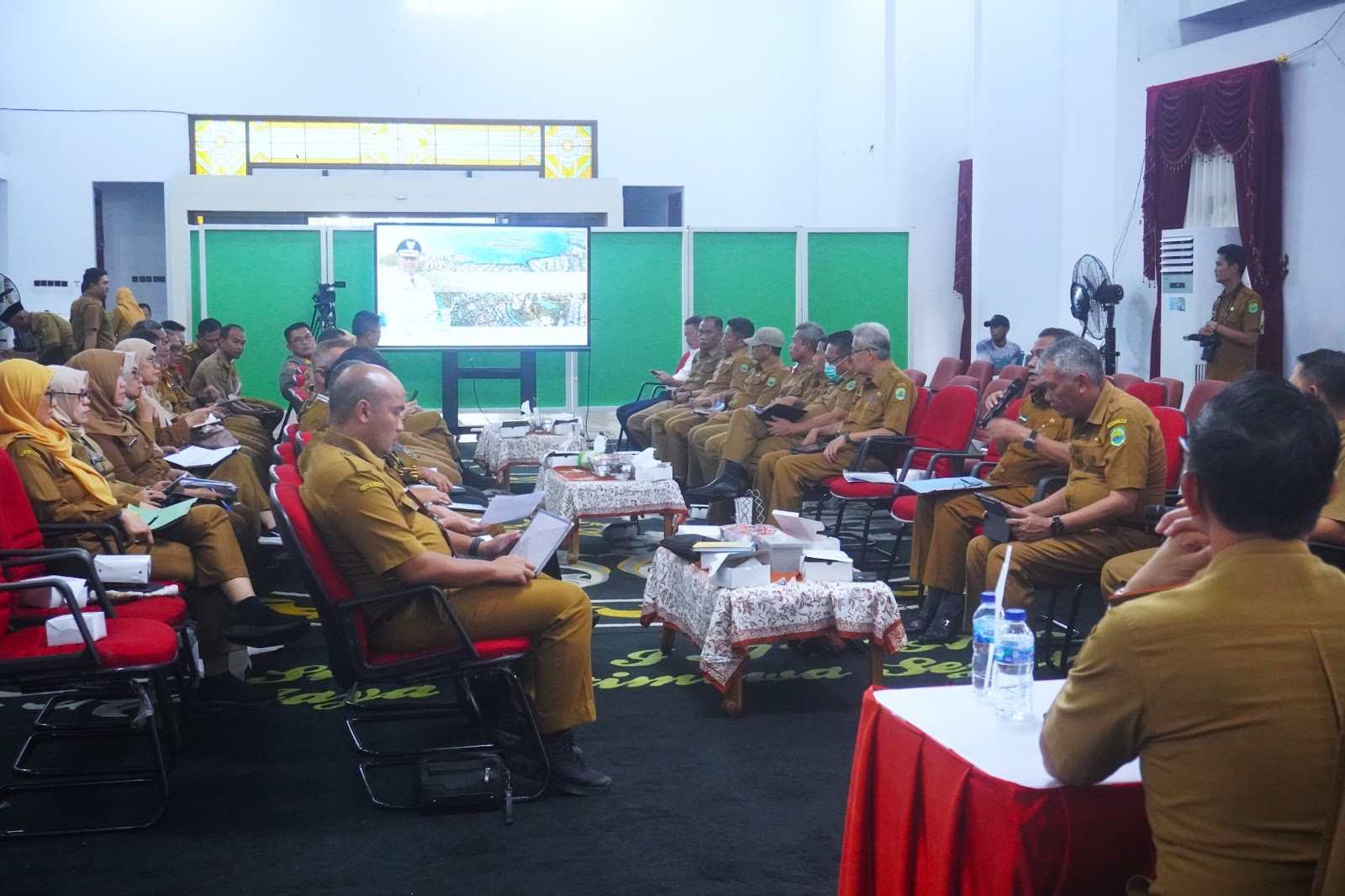 Dr. Imran Pimpin Briefing Staf Pemkab Subang