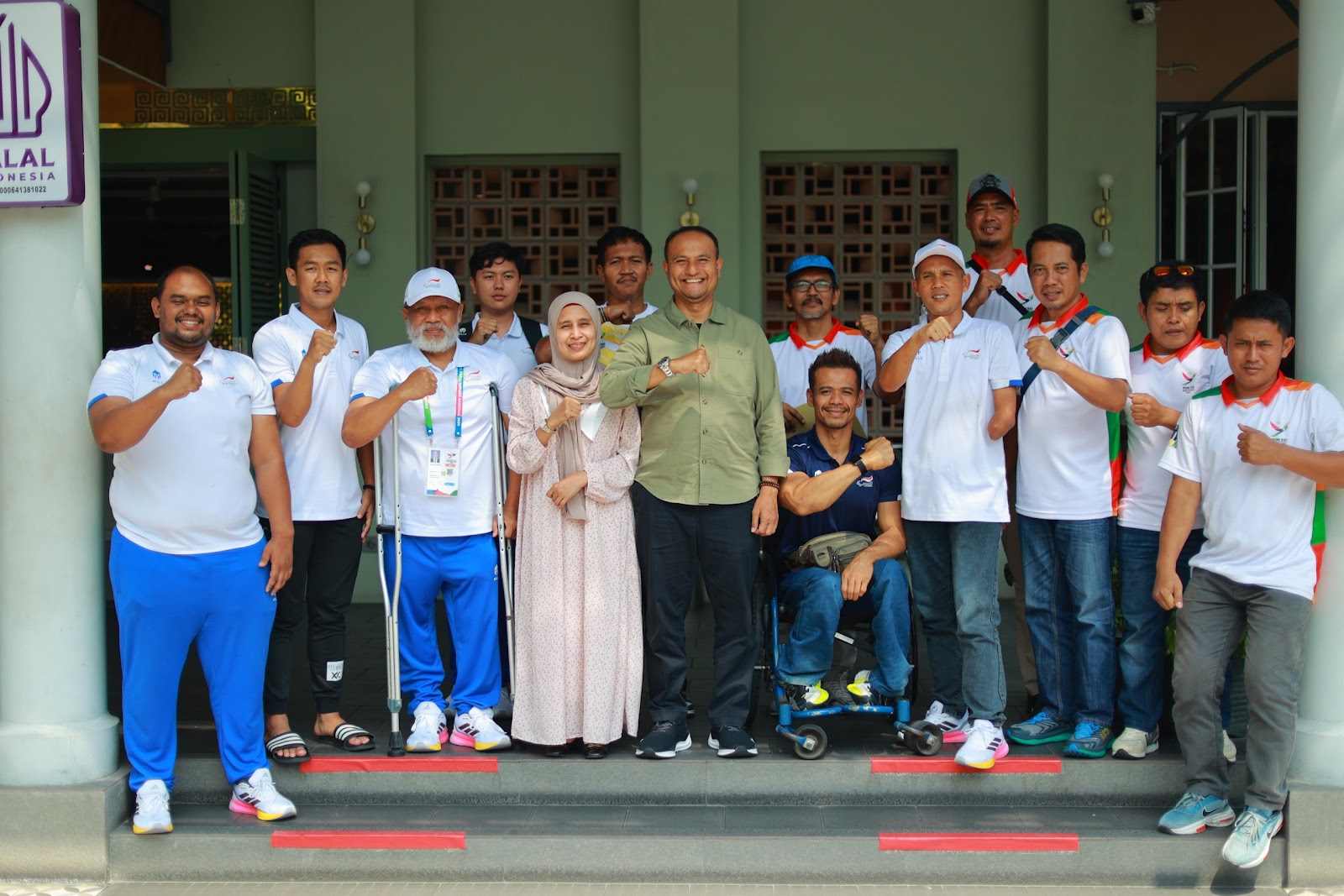 Dr. Imran Support Para Atlet Asal Subang pada Ajang PEPARNAS 2024, Solo