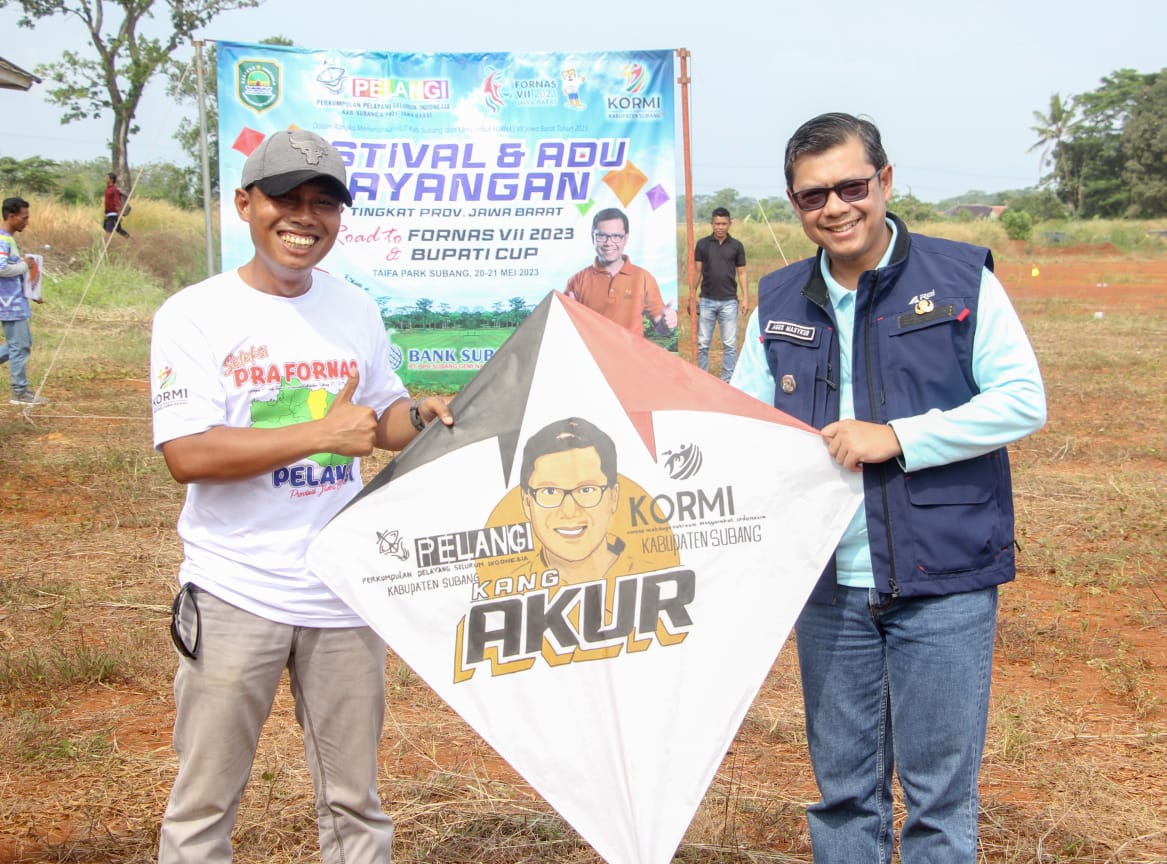 FESTIVAL DAN ADU LAYANGAN BUPATI CUP TINGKAT JAWA BARAT DILAKSANAKAN DI SUBANG
