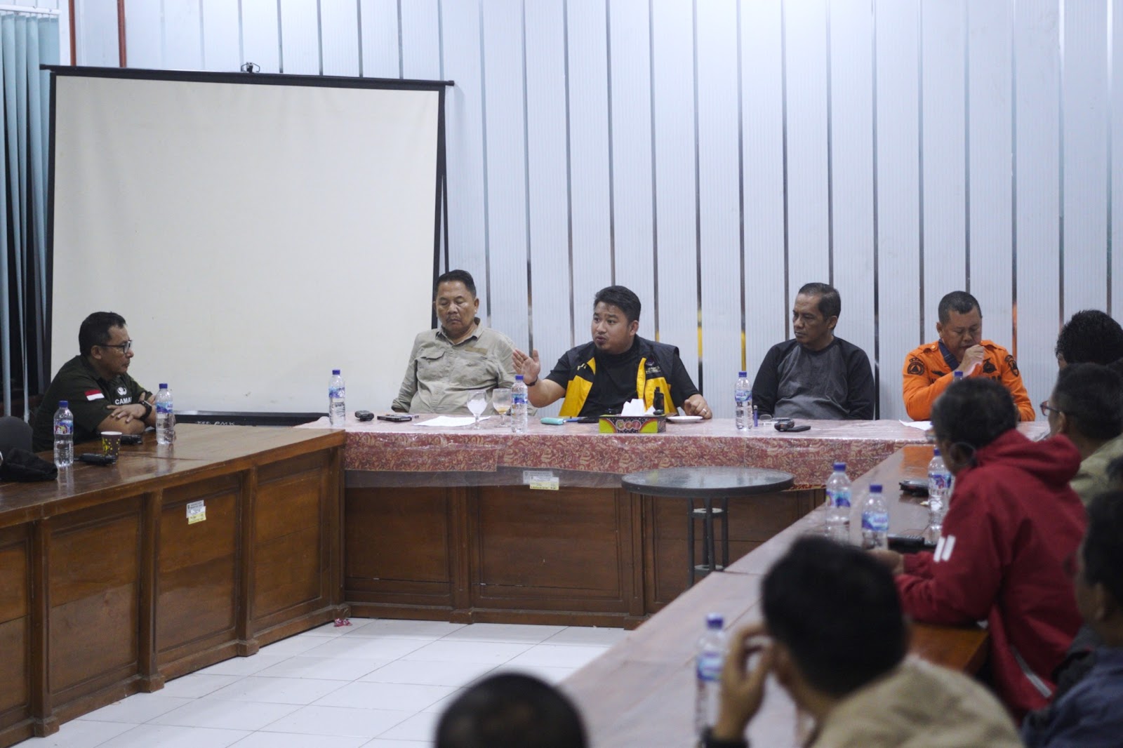 GELAR RAPAT PERCEPATAN, KANG REY INSTRUKSIKAN ARAHAN SAAT DAN PASCA BANJIR