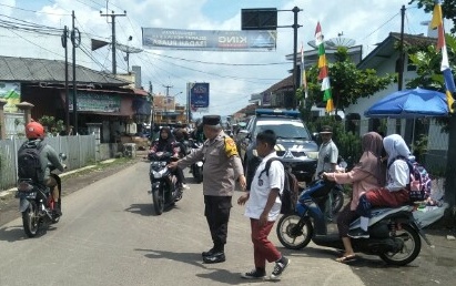 Giat Protap Gatur Siang Unit Sabhara Polsek Tanjungsiang antisipasi Kepulangan anak Sekolah