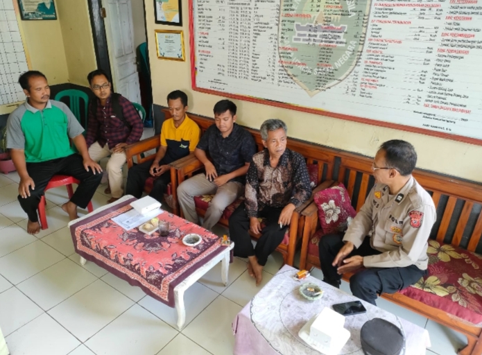 Giat  Sambang Kanit Binmas ke Kantor Desa Rancamanggung Kecamatan Tanjungsiang Kabupaten Subang