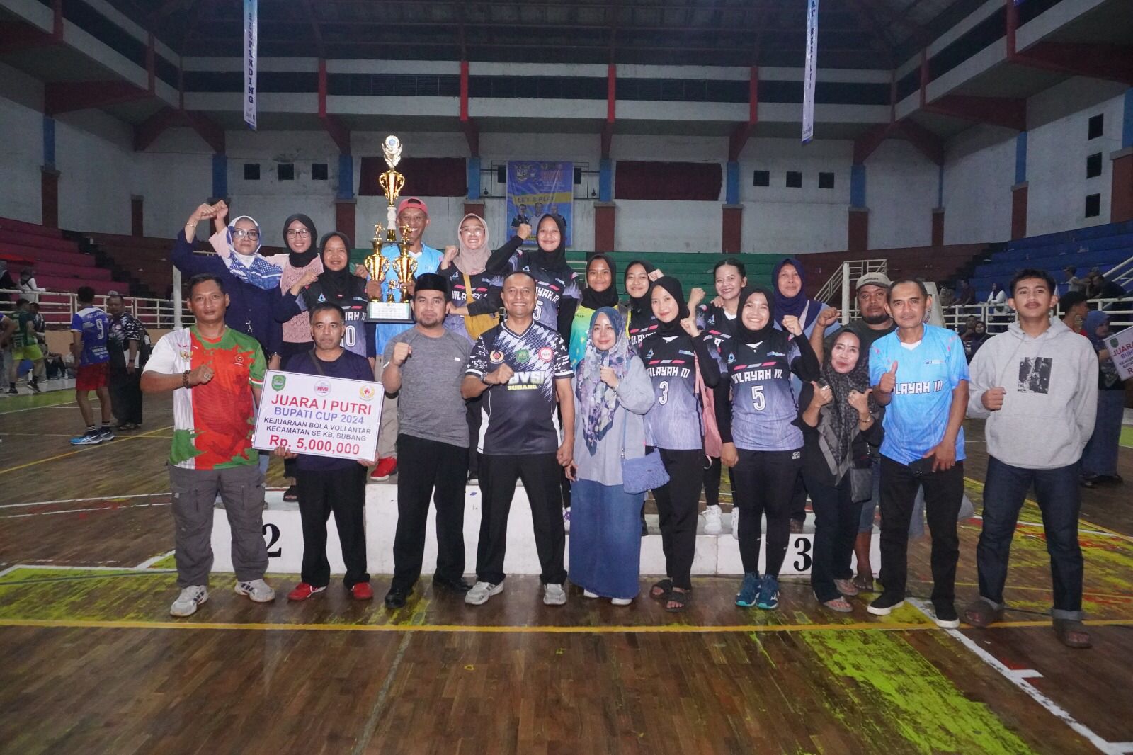 Hadiri Final Bola Voli 'Bupati Cup', PJ Bupati: _Mudah-mudahan Tahun Depan Bisa Mempertahankannya