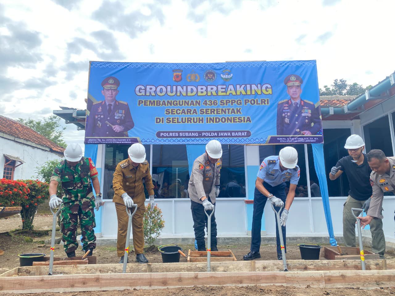 Hadiri Groundbreaking SPPG Polres Subang,Kang Akur Tegaskan Sinergi Pembangunan dan Pengawasan Keamanan Pangan